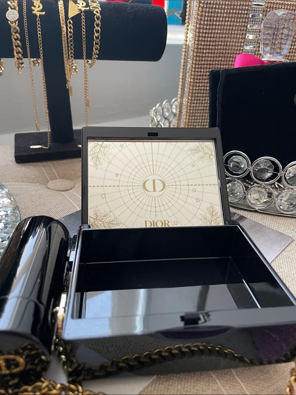 ✨🖤 Dior Rouge Dior Minaudiere Clutch Croffret limited edition🖤✨Like New